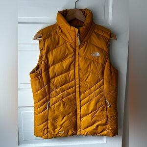 The North Face Gold Quilted Vest size M